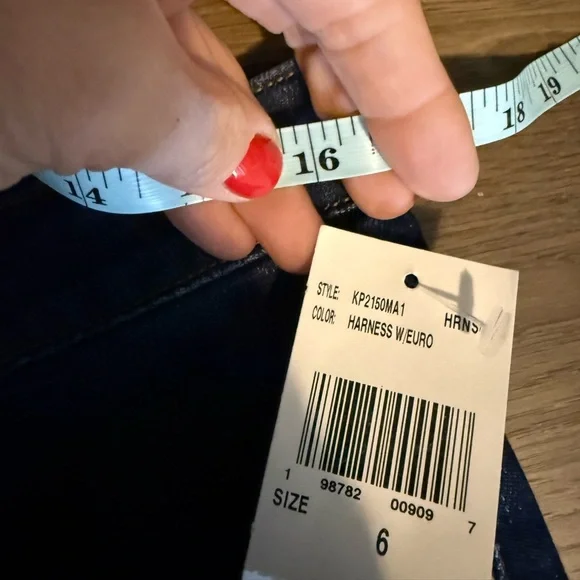 Kut from the Kloth Reese Fab Ab Ankle straight • NWT • Women’s size 6 - Picture 7 of 8